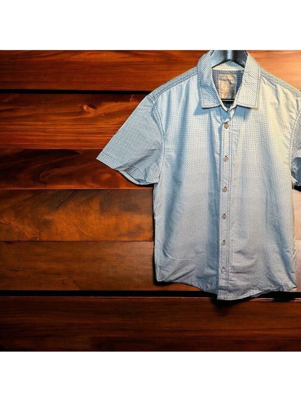 Guess Short Sleeve Shirt SZ M - Picture 3 of 8